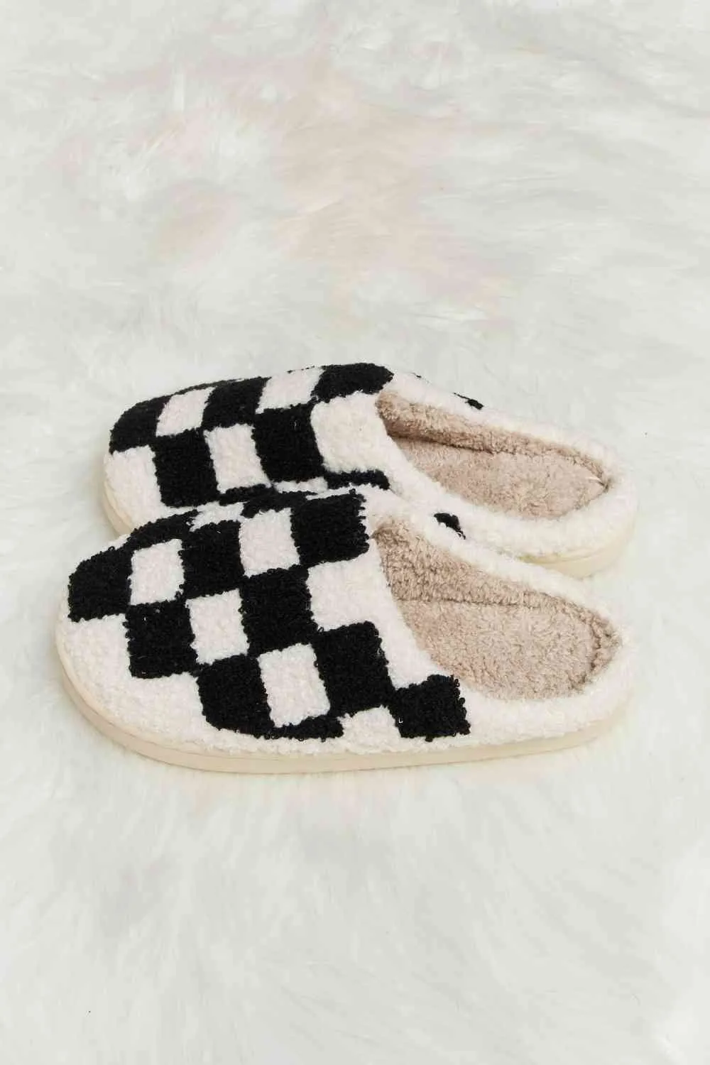 Hot Girl Checkered Print Plush Slide Slippers