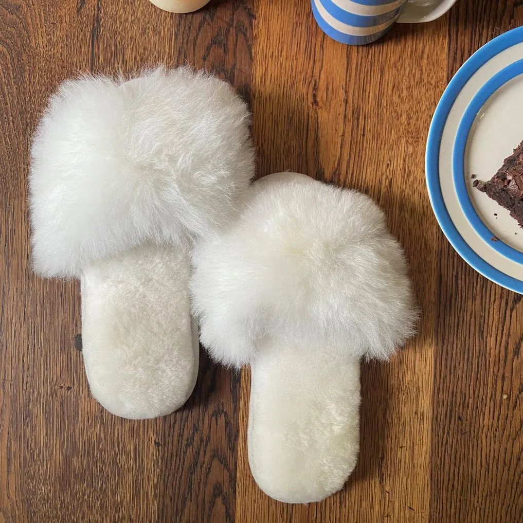 Samantha Holmes Alpaca Fur Slides