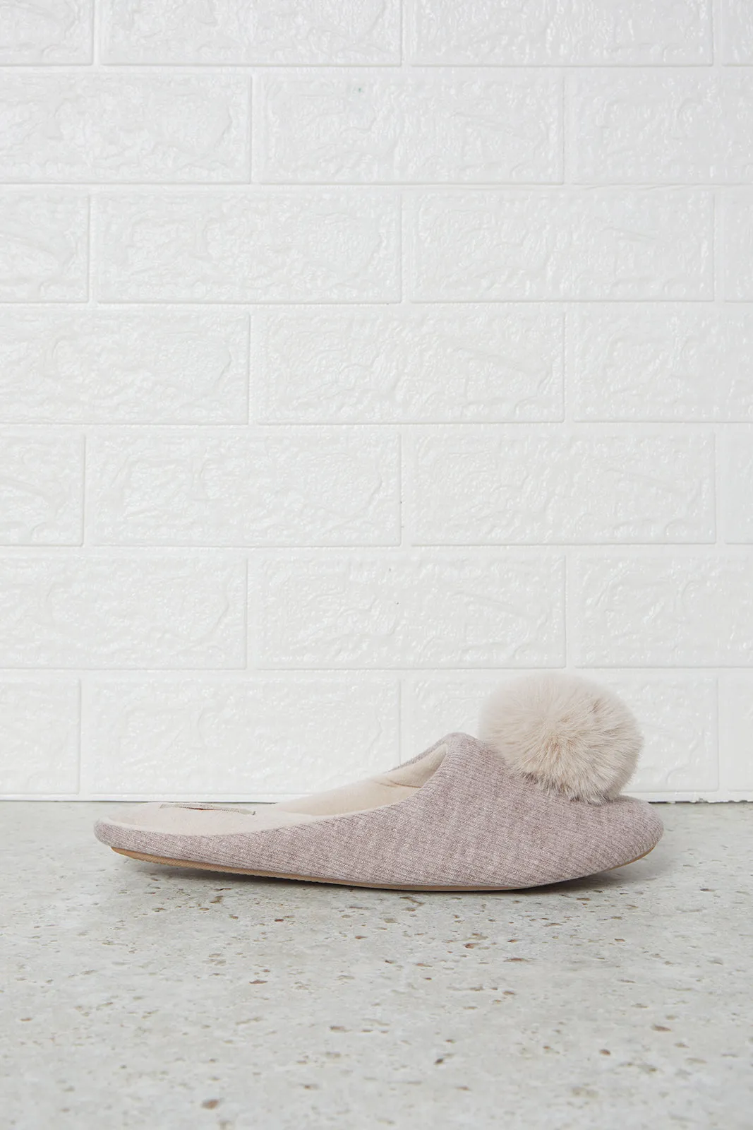 Women Brown Pom Pom Slipper